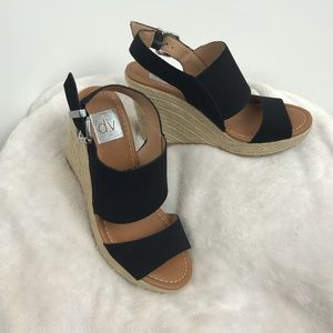 DV black wedge sandals 6.5